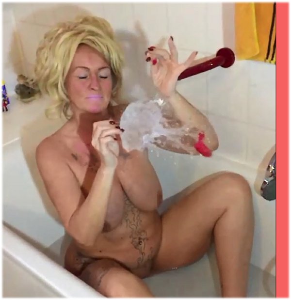 Wasserspiele mit Luftballon